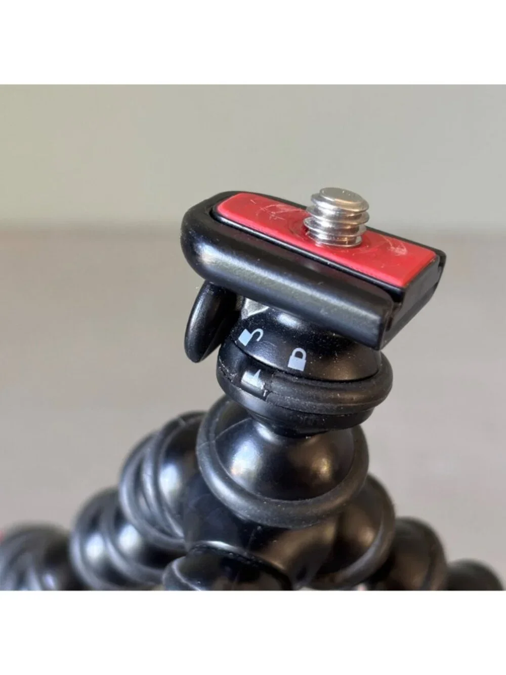 Joby GorillaPod Magnetic Mini Flexible Tripod Compact & Portable for Vlogging